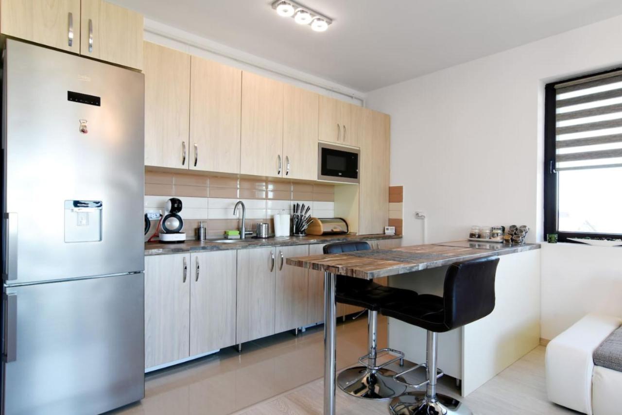 Luxor Apartment Otopeni Exterior photo